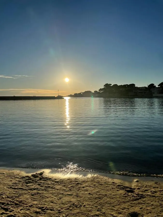 Charmant appartement T2 au cœur de Bandol 0*,  France